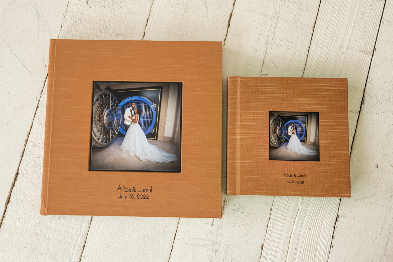 Our 12x12 Lustre Book with a Cameo is the perfect wedding album for the couple, but don’t forget the parents! The 8x8 Lustre Book parent replica makes the perfect gift this year for Mother’s Day. 