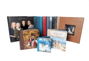 Easy ways to remind your clients that replica parent albums are the perfect gift and make them mom’s favorite gift this year!